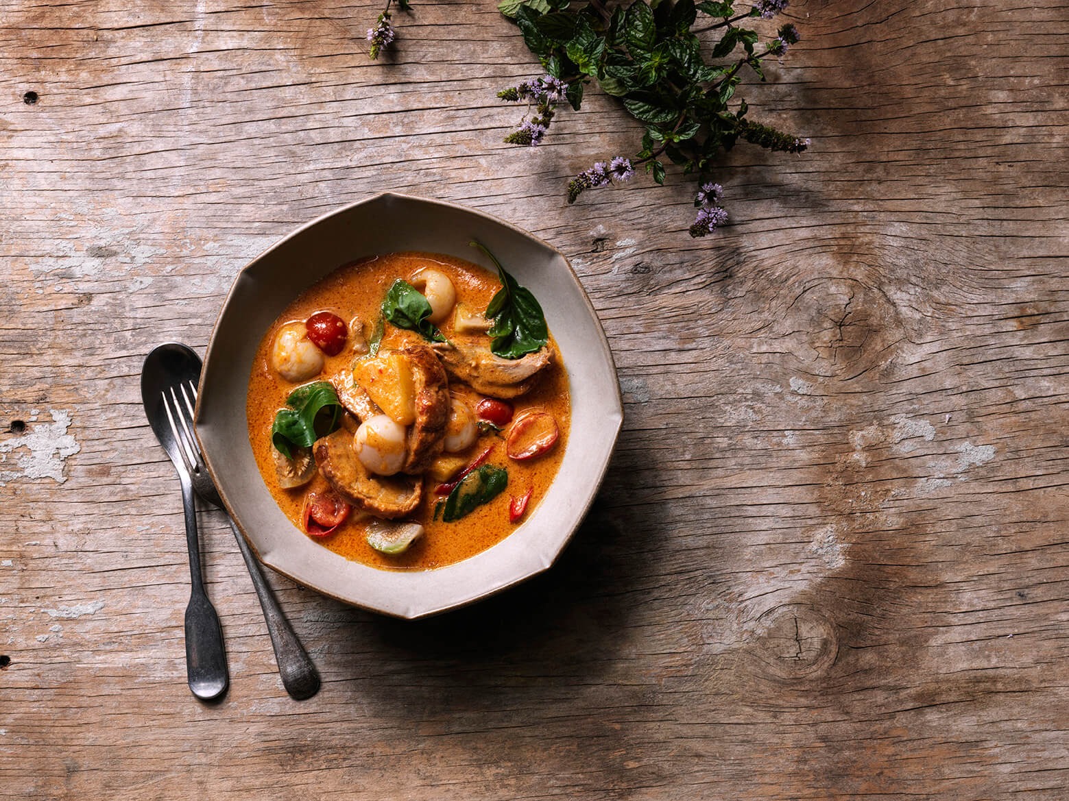 Green curry with Thai basil